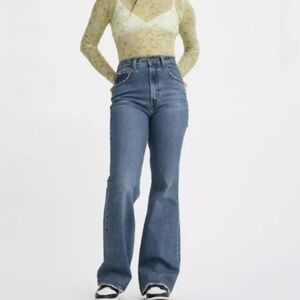 Levi's Premium Sonoma Step 70's Ultra High Rise Flare Jeans Nwt